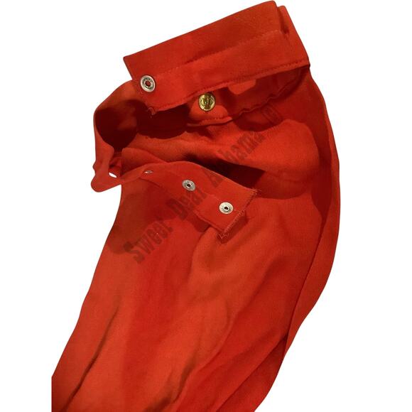 Scovill Vietnam Era Military Scarf, Red, 18.75"L x 7.5"W (18" Max Neck) - Picture 4 of 6